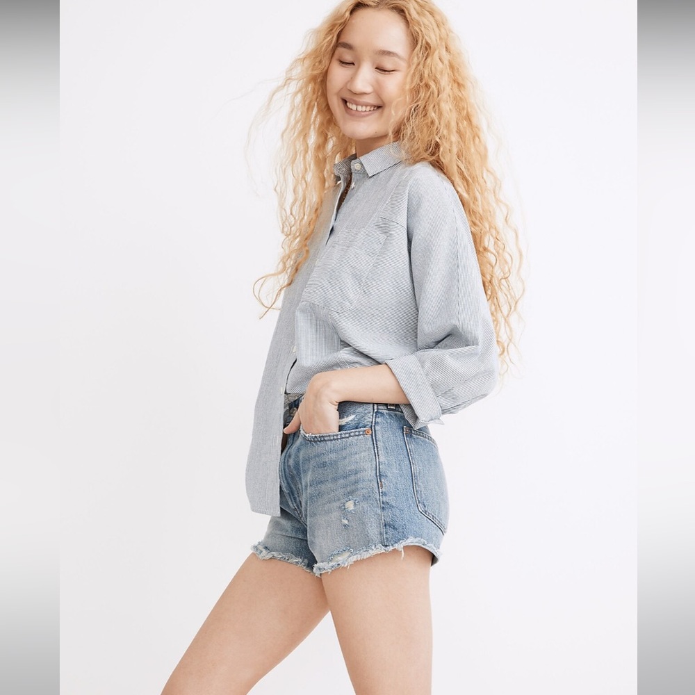 Madewell Relaxed Denim Shorts in Renfield Wash: Destructed Edition